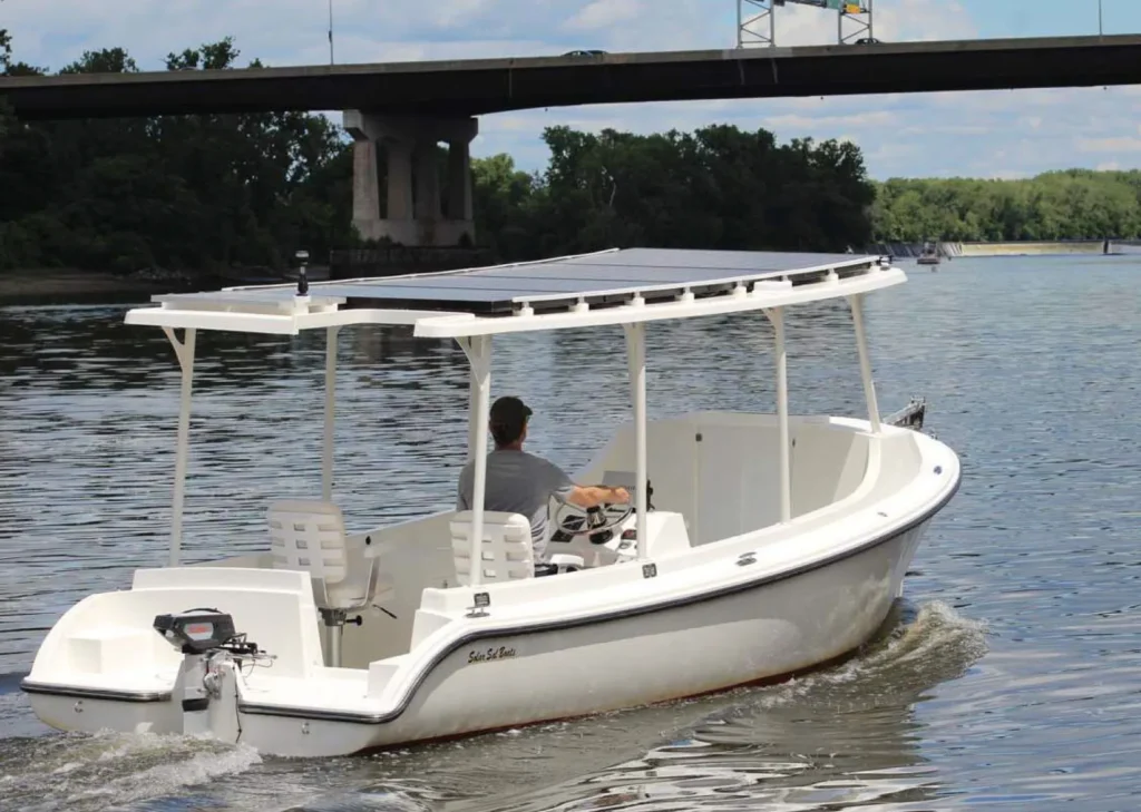 SOLAR SAL 24 Torqeedo Cruise 3.0